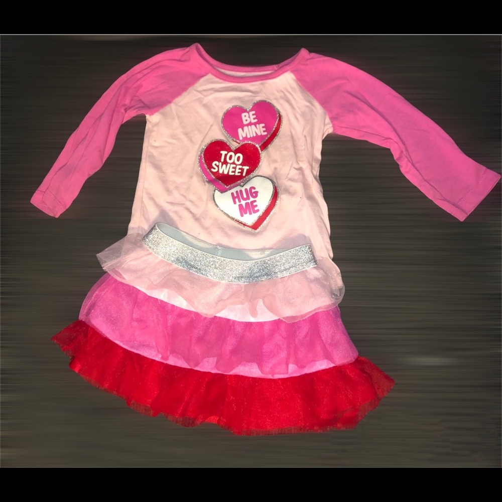 Size 12 months Valentines long sleeve shirt and tutu skirt